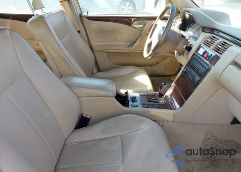 2001 Mercedes-Benz E 320 from USA, damaged, VIN WDBJF65J41B355118